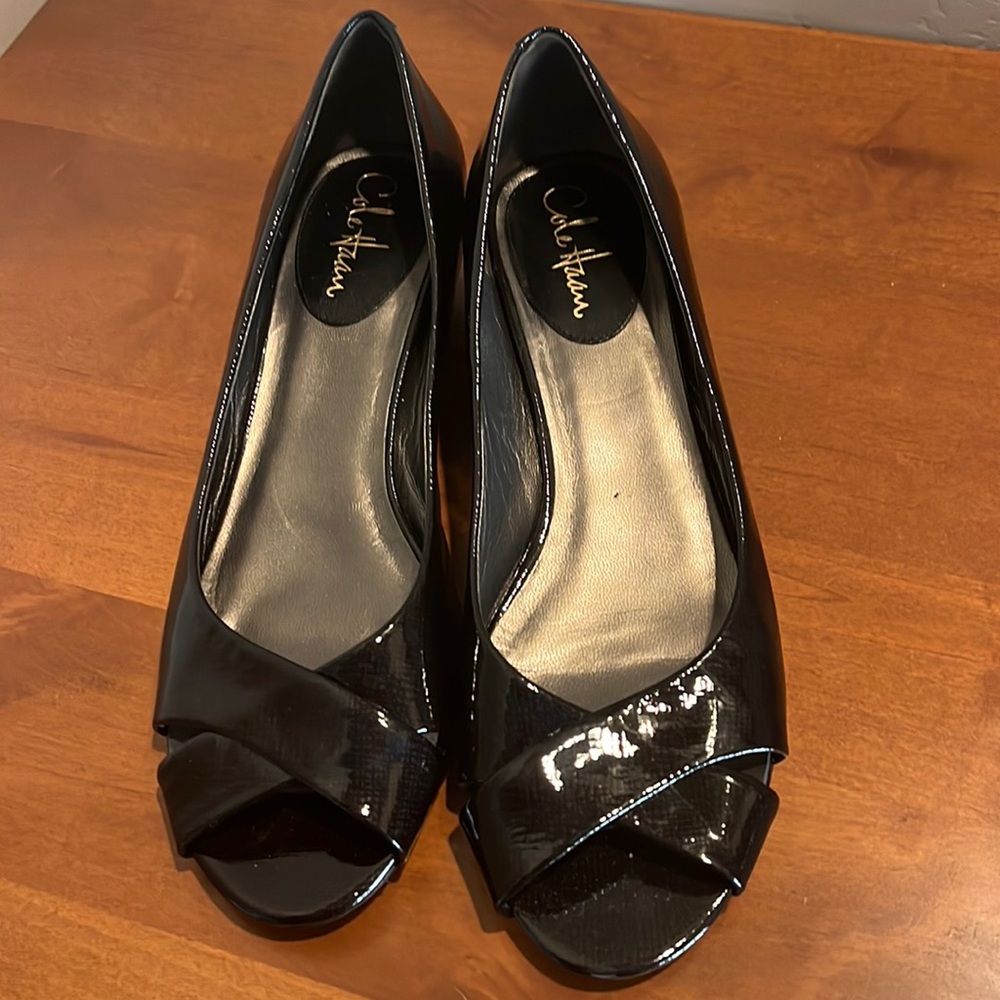 Cole Haan Black Wedge Shoes with Patent Finish